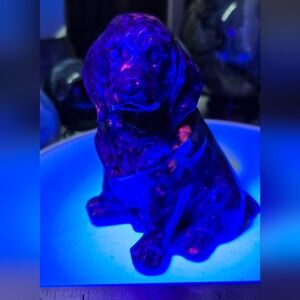 Yooperlite UV Reactive Crystal Dog Carving 15oz